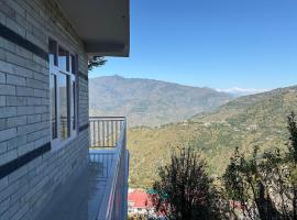 Sunrise View Farm-stay -Narkanda, Hotel in Shimla