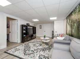 Cozy Adventure Basement, hotel in Buford