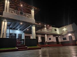 Traditional 4 Bedroom Villa - Sukun Heritage、カンヌールのホテル