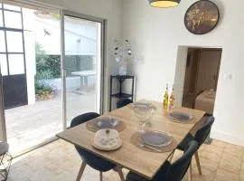 ''Maison Gaïa'' Terrasse, wifi et garage