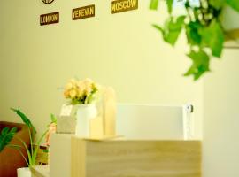 MarNar Hotel, hotel near Zvartnots International Airport - EVN, Yerevan