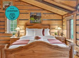 Domaine Rivière Sacacomie Chalets et Bed and Breakfast -Manoir Canergie, ξενοδοχείο με πάρκινγκ σε Saint-Alexis-des-Monts