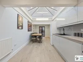 Camila's Penthouse Central Stay