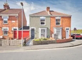 May Cottage - Cosy and Comfortable Stay in Somerset