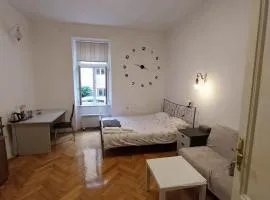 CENTRAL 4 U Zagreb