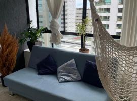 Quarto a 10m da praia ao lado de Pubs e Restaurantes, camping de luxo no Recife