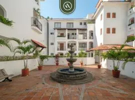 Amazing 2 BR Condo - Private Terrace - Pool