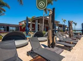 Cozy Apt with Private Terrace - Pool - King Beds