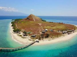 Whaleshark open trip，位于Jambu的船屋