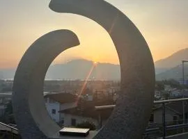 Moderno bilocale vista lago Maggiore