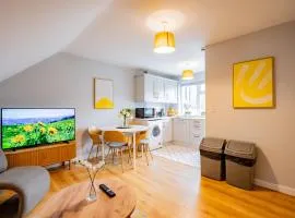 Location! Location! City Centre Townhouse Sleeps 6