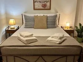 Adrianas Central Stay