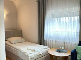 Motel Za Miedzą, готель у місті Bralin