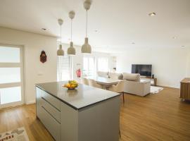 Yana Luxury Home, hotel in Queluz