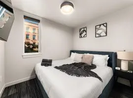 2br Luxurious Apartment Downtown