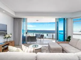 Kirra Oceanfront Views