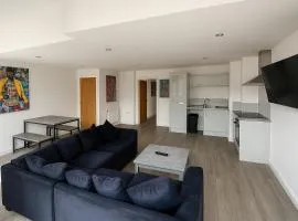 LT Duplex - 1 Bedroom Apartment