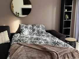 Maison Familliale proche Disneyland Paris, Hotel in Montry