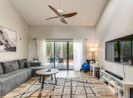 Pet-Friendly Raleigh Townhome Near Medical Centers