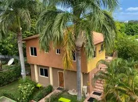 Montego Bay, Ironshore Luxury Studio BLUE ROOM