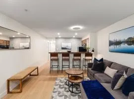 Private Hot Tub | Pool | Free Parking | Sauna