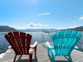 Lake Front Cottage with Dock! On the Sunny Shuswap