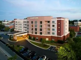 Courtyard by Marriott Carrollton