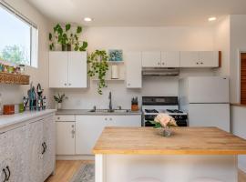 The Malibu Retreat Apartments, hotel di Malibu Beach