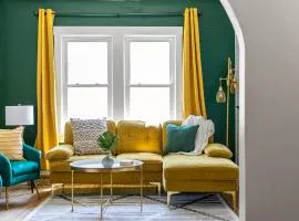 Game Day Base 10 Min to Lambeau, 5 Min Downtown