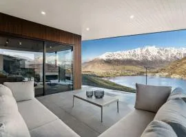 Elevated Tranquility Luxe Lakeview Horizons