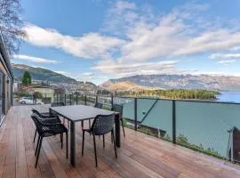 Lakeview Gem NEW Walk To Town Sleeps 6