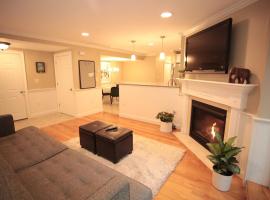 Peaceful 2BR near US Route 1 and Boston, ξενοδοχείο σε Melrose