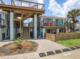 2 Bedroom 2 Bath Across from the Beach