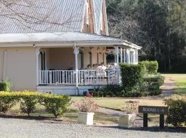 The Carriages Boutique Hotel and Vineyard