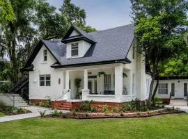 Newly Reno'd Historic Mansion 1 Mile to UF & DT