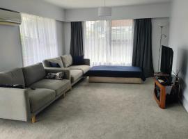 City Town House - Unit, ξενοδοχείο σε Christchurch