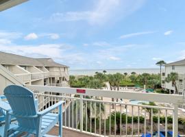 The Breakers #328 Beach Condo Beautiful Ocean View at Coligny Beach, 4 N Forest Beach Drive Hilton Head, Walk to shops Restaurants Vacation Rental HHI LLC, hotel in Hilton Head Island