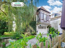 Harbor View Hideaway, hotel in Isigny-sur-Mer