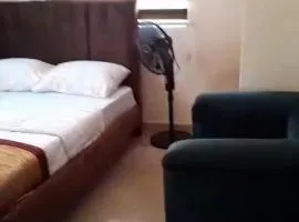 PRAISE PLACE - Heritage 7 Apartments