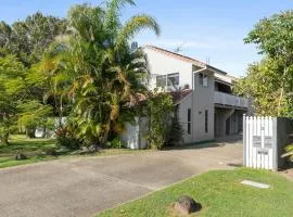 Shivas Byron - 2 - 3 Somerset Street