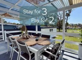Cooinda on the Green - Your Happy Place! Golf Course Retreat with Kangaroo Views