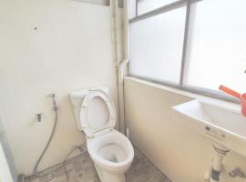 Nemar Building Solo Room w AC, Hotel in Manila