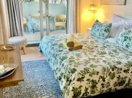 Stylish OceanBreeze 50 Central Mossel Bay