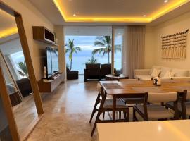 Luxury by the sea unmatched comfort, hotel in Bucerías