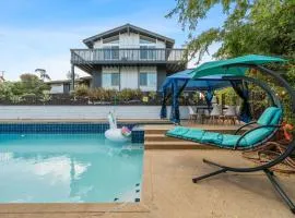 Entire Private Pool, Big Yard, View, 4BR, King Bed, 10 Parking, Available Now