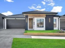 Modern Family Home Near Kallo Town Centre