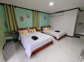 Langkao Homestay Kohlibong หลังเขาโฮมสเตย์ เกาะลิบง, hotel in Ko Kwang