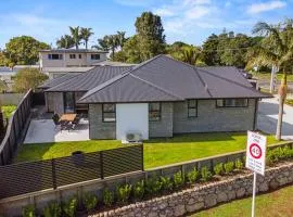 Kamo Oasis - Your Modern Home Away From Home