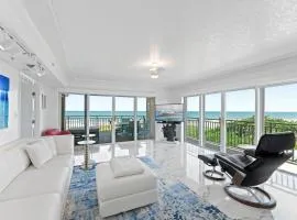 Flores Ocean Suites 402