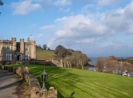 Watermouth Castle, Harbour Apartment